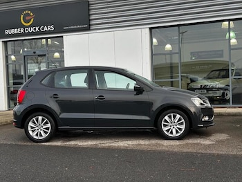 Used Volkswagen Polo 2016 for sale - 77132497: Photo