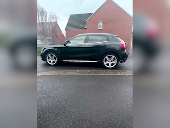 Used Mercedes-Benz GLA 2015 for sale - 77501101: Photo