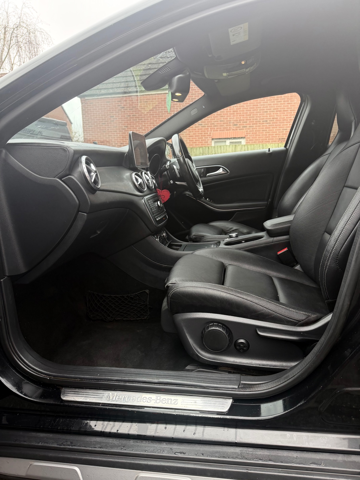 Used Mercedes-Benz GLA 2015 for sale - 77501101: Photo 7