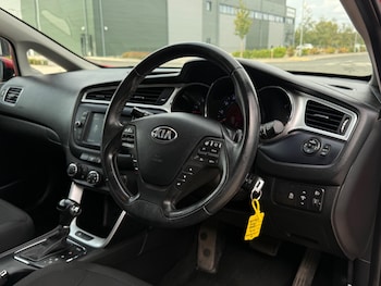 Used Kia Ceed 2018 for sale - 79553777: Photo