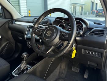 Used Suzuki Swift 2022 for sale - 79677647: Photo