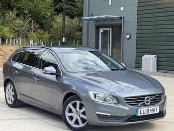 Used Volvo V60 2018 for sale - 79413154: Photo