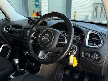 Used Jeep Renegade 2018 for sale - 79426718: Photo