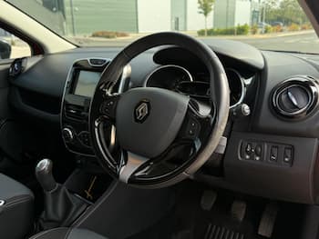 Used Renault Clio 2015 for sale - 79635302: Photo