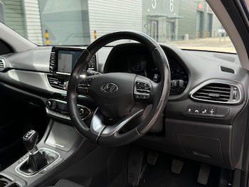 Used Hyundai i30 2017 for sale - 79564572: Photo