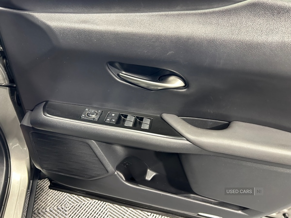 Used Lexus UX 2019 for sale - 76433592: Photo 17