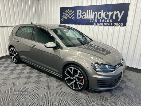 Used Volkswagen Golf 2017 for sale - 76500223: Photo 1