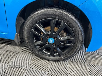 Used Toyota AYGO 2015 for sale - 77030386: Photo