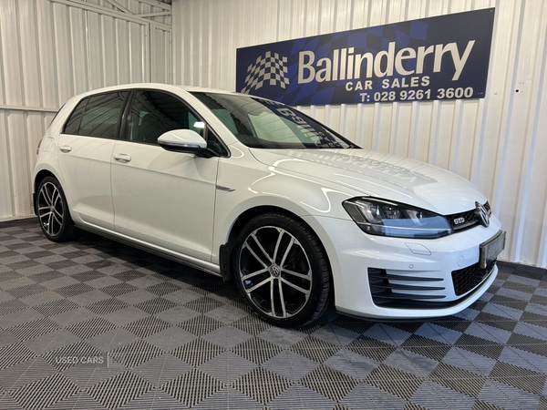 Used Volkswagen Golf 2017 for sale - 76433593: Photo 1