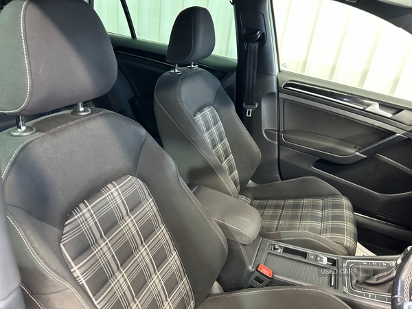 Used Volkswagen Golf 2017 for sale - 76433593: Photo 11