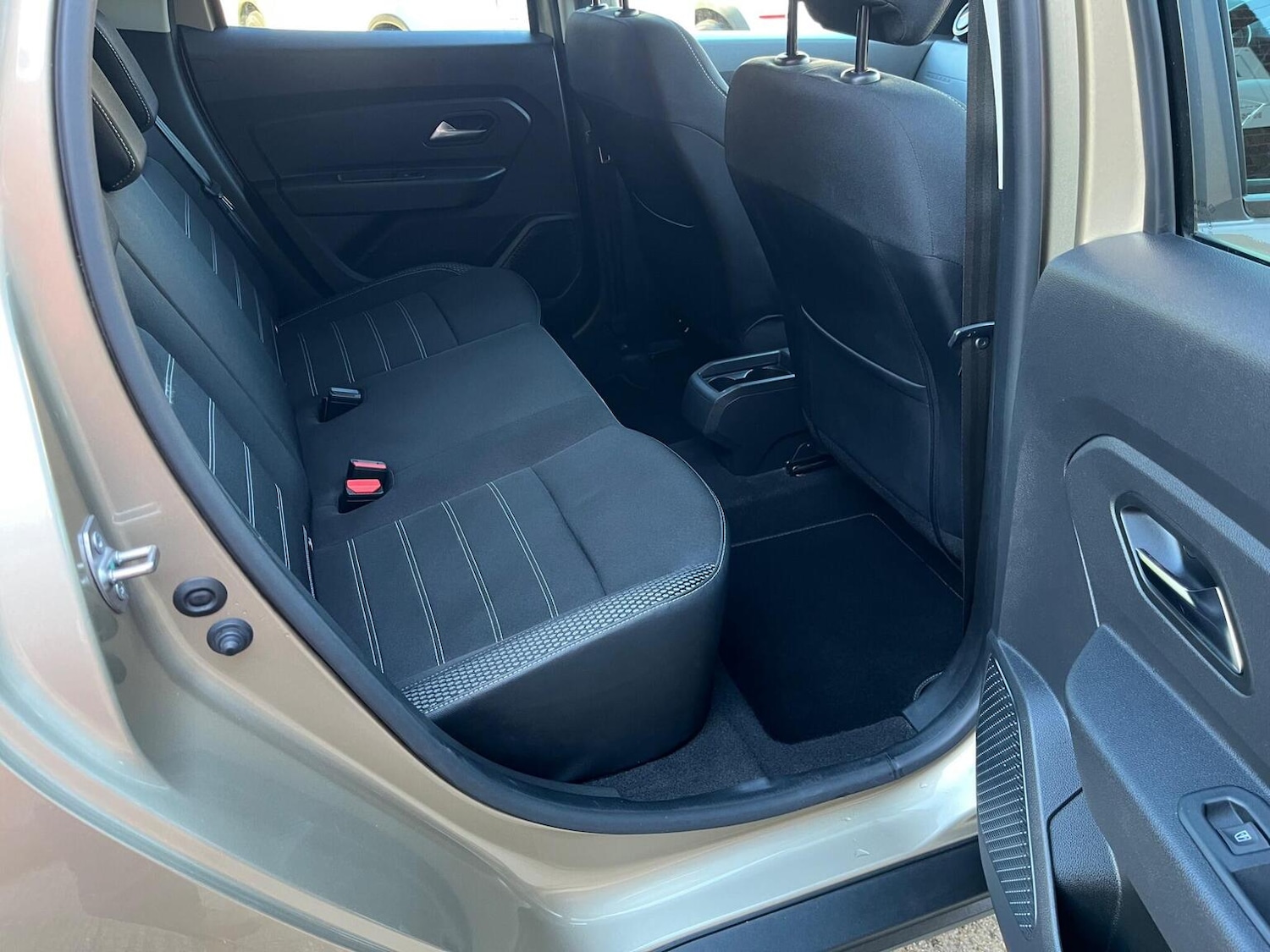 Used Dacia Duster 2018 for sale - 76164481: Photo 36