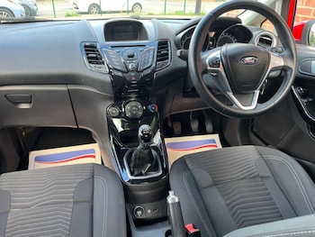 Used Ford Fiesta 2013 for sale - 76041096: Photo