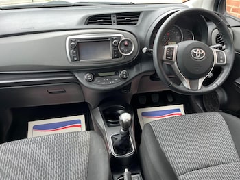 Used Toyota Yaris 2014 for sale - 75594318: Photo