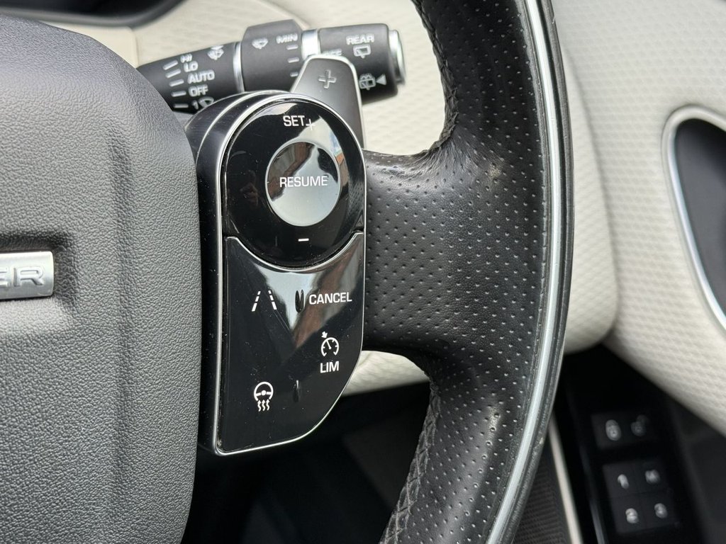 Used Land Rover Range Rover Velar 2017 for sale - 76698081: Photo 37