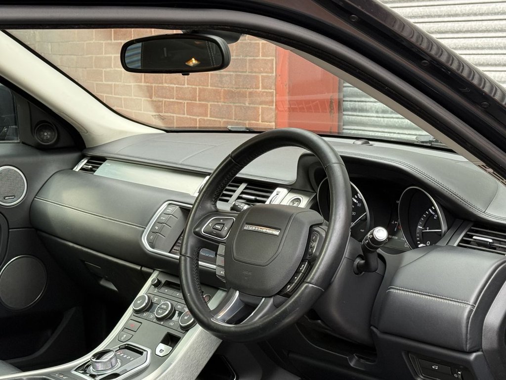 Used Land Rover Range Rover Evoque 2011 for sale - 77631737: Photo 17