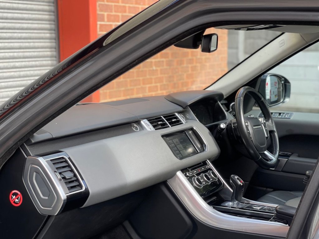 Used Land Rover Range Rover Sport 2014 for sale - 77477677: Photo 16