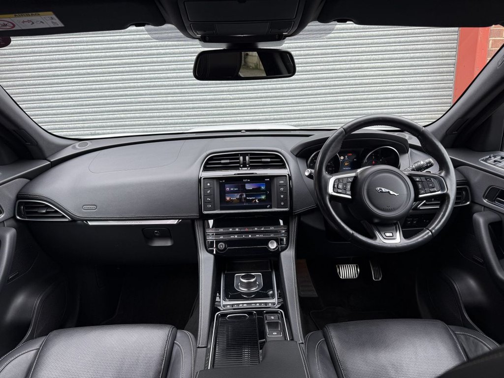 Used Jaguar F-Pace 2017 for sale - 77991048: Photo 12