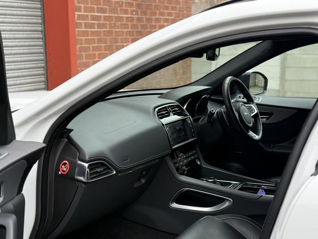 Used Jaguar F-Pace 2017 for sale - 77991048: Photo 13