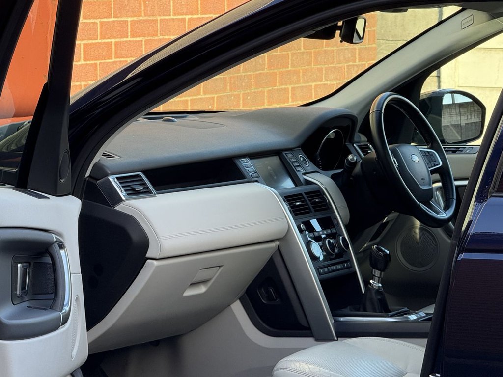 Used Land Rover Discovery Sport 2015 for sale - 76698171: Photo 17