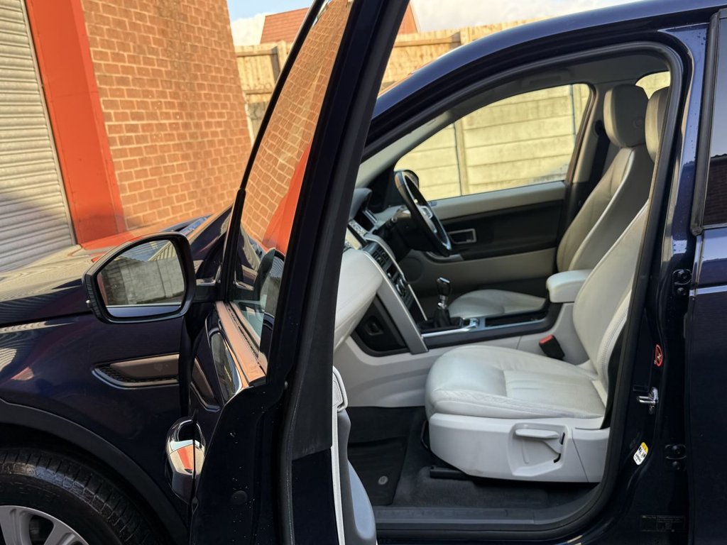 Used Land Rover Discovery Sport 2015 for sale - 76698171: Photo 19