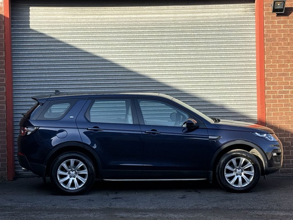 Used Land Rover Discovery Sport 2015 for sale - 76698171: Photo 9