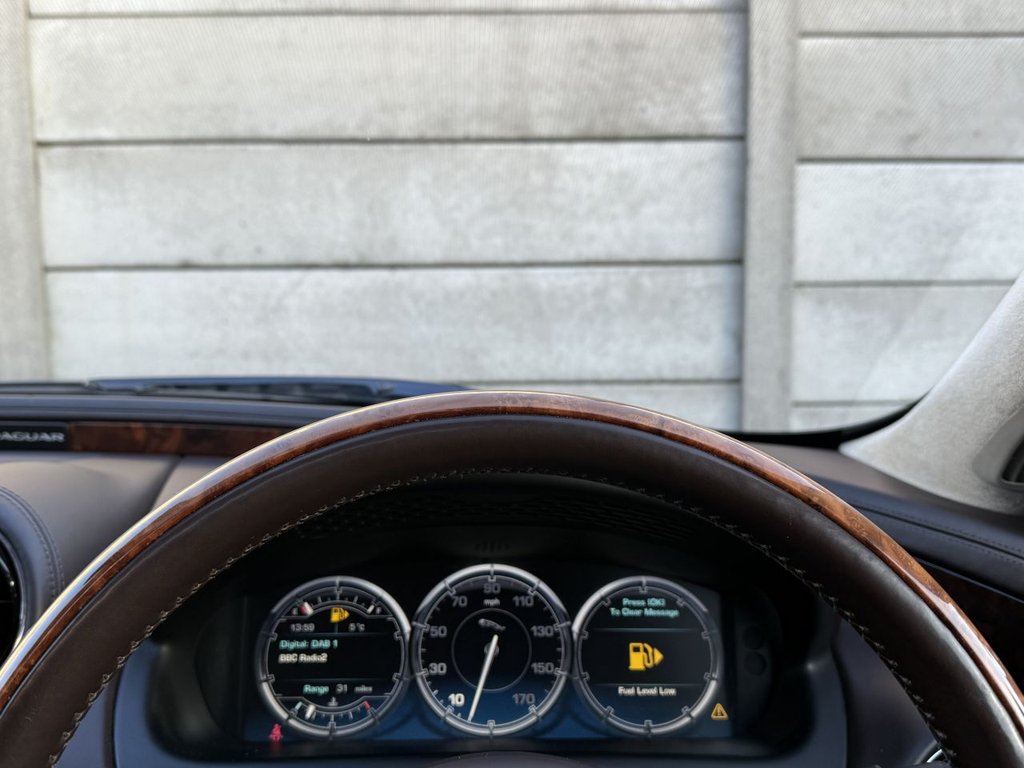 Used Jaguar XJ 2013 for sale - 77133254: Photo 38