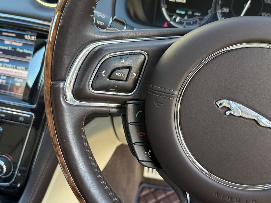 Used Jaguar XJ 2013 for sale - 77133254: Photo 41