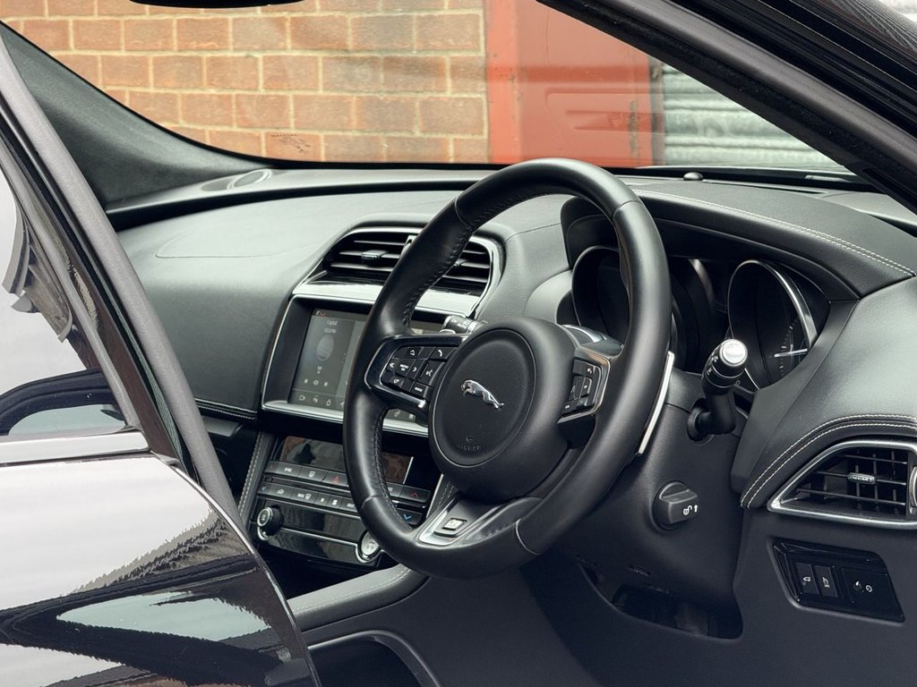 Used Jaguar F-Pace 2018 for sale - 77451610: Photo 18