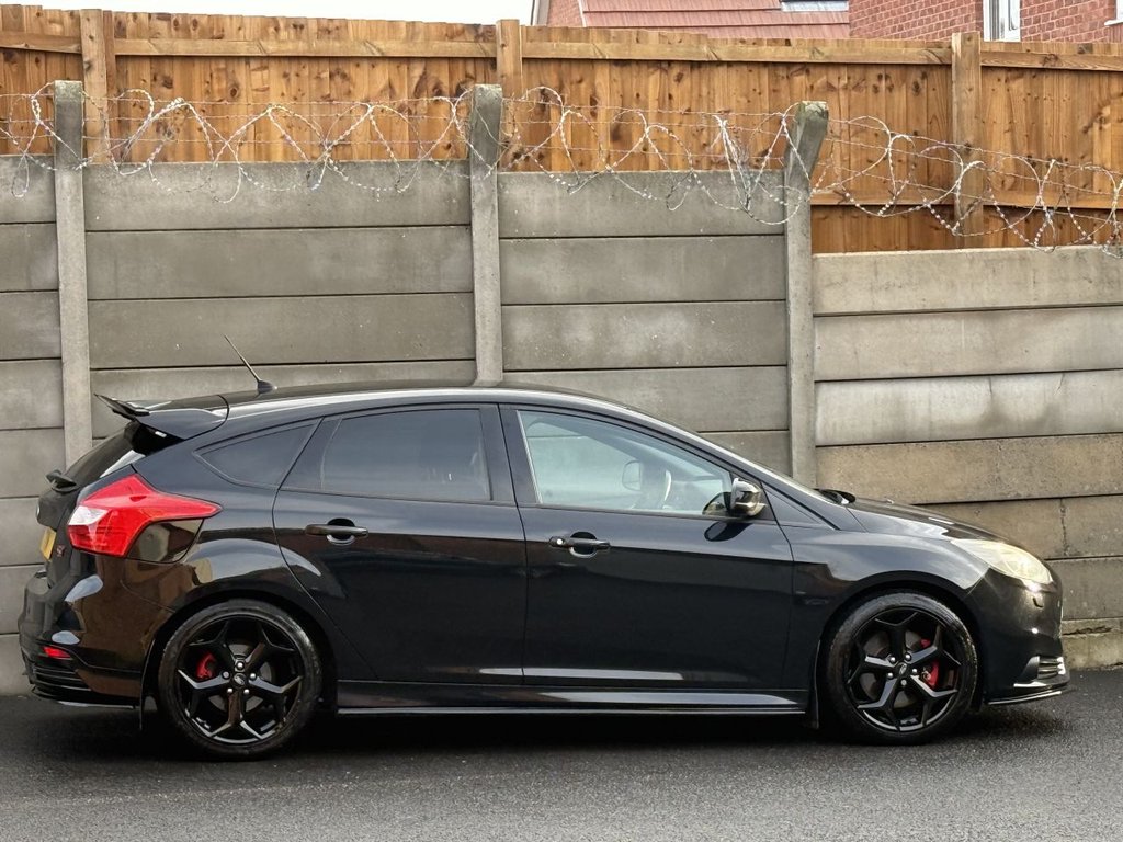 Used Ford Focus 2013 for sale - 76962611: Photo 9