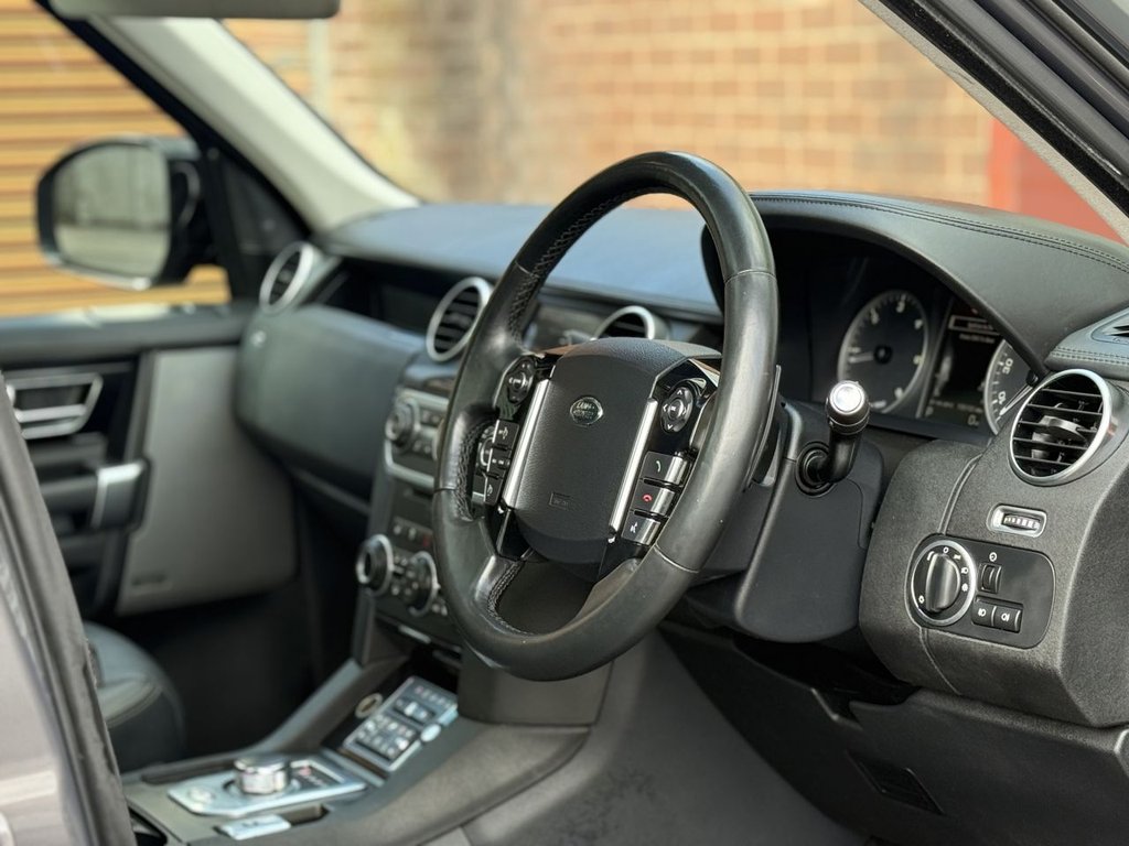 Used Land Rover Discovery 2016 for sale - 76698352: Photo 11