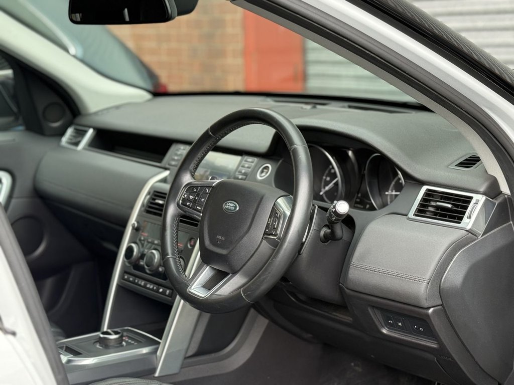 Used Land Rover Discovery Sport 2017 for sale - 78083051: Photo 11