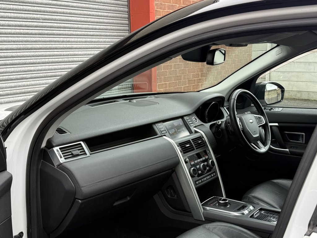 Used Land Rover Discovery Sport 2017 for sale - 78083051: Photo 13