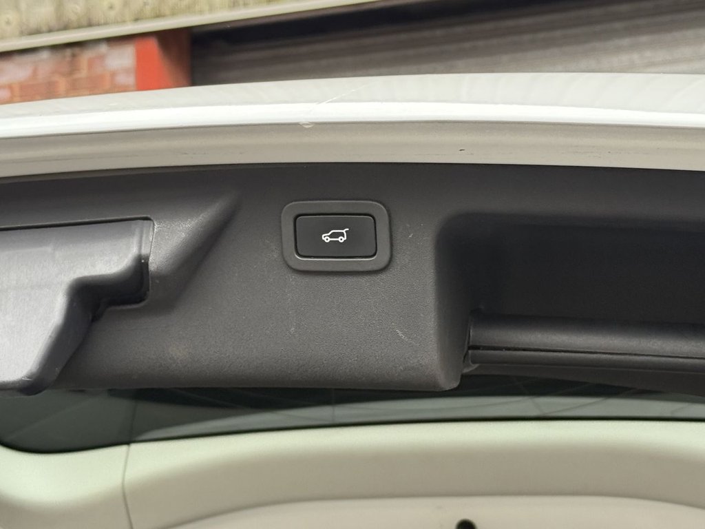 Used Land Rover Discovery Sport 2017 for sale - 78083051: Photo 37