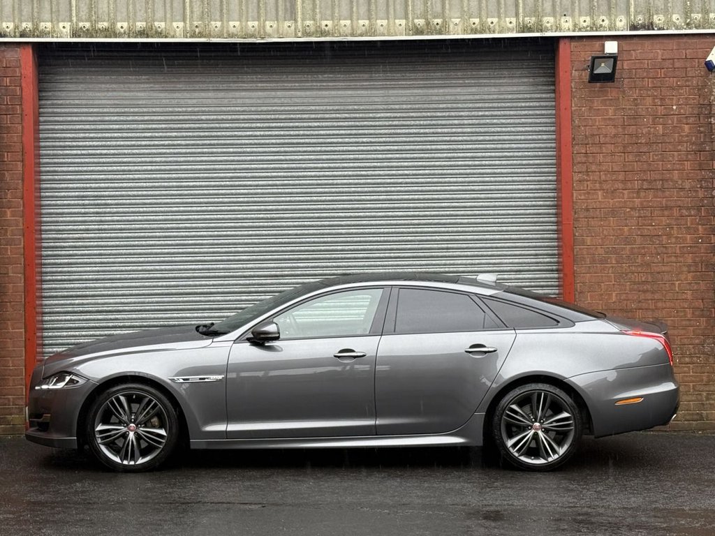 Used Jaguar XJ 2018 for sale - 77621778: Photo 10