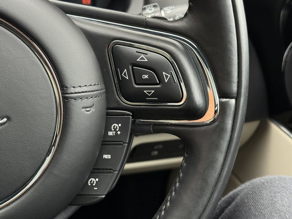 Used Jaguar XJ 2018 for sale - 77621778: Photo 40