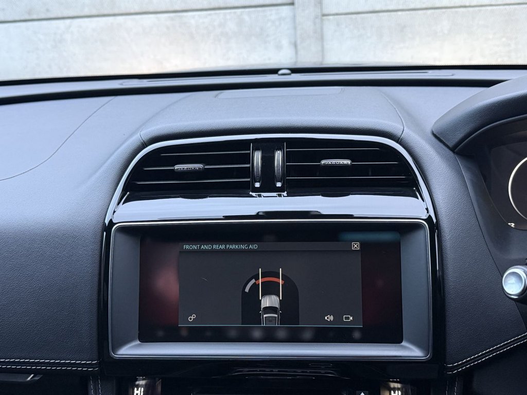 Used Jaguar F-Pace 2016 for sale - 76867970: Photo 32