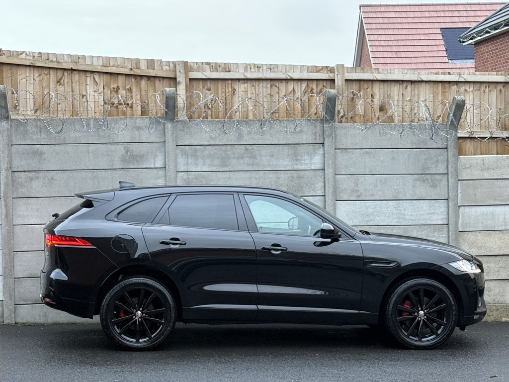 Used Jaguar F-Pace 2016 for sale - 76867970: Photo 9