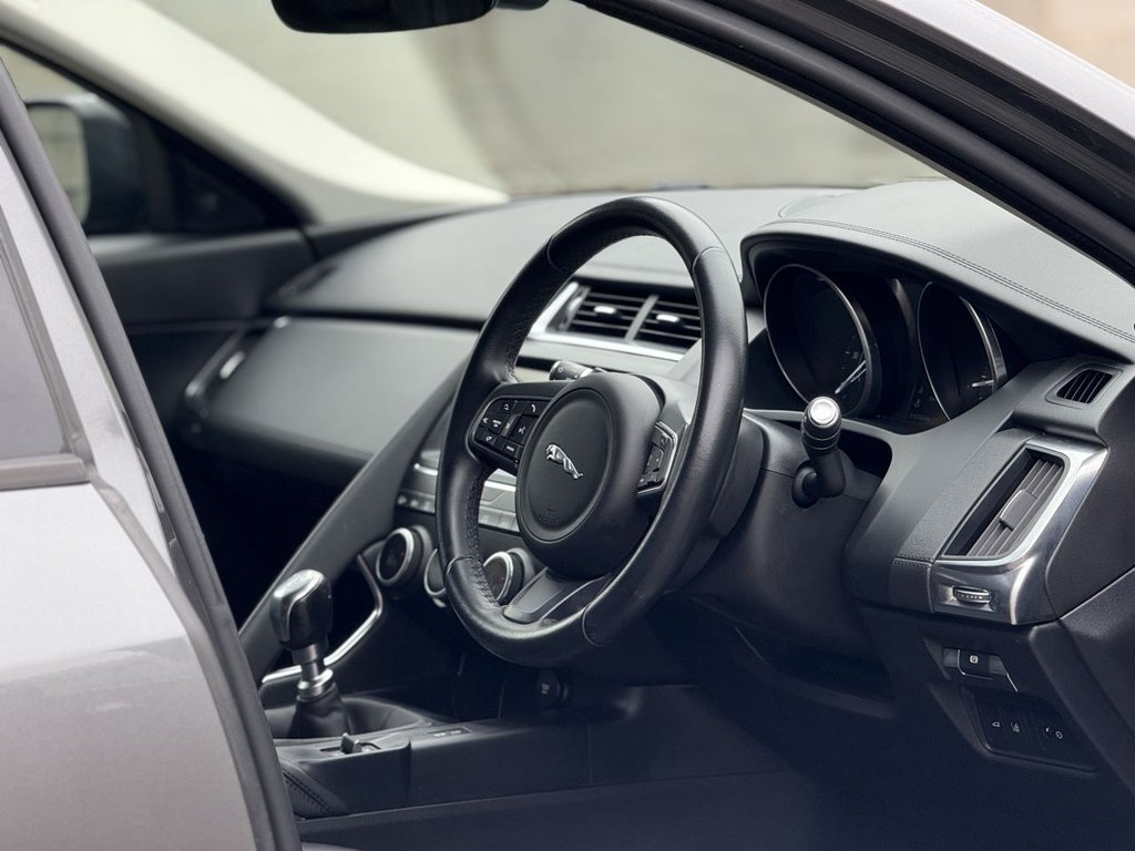 Used Jaguar E-Pace 2018 for sale - 76698121: Photo 10