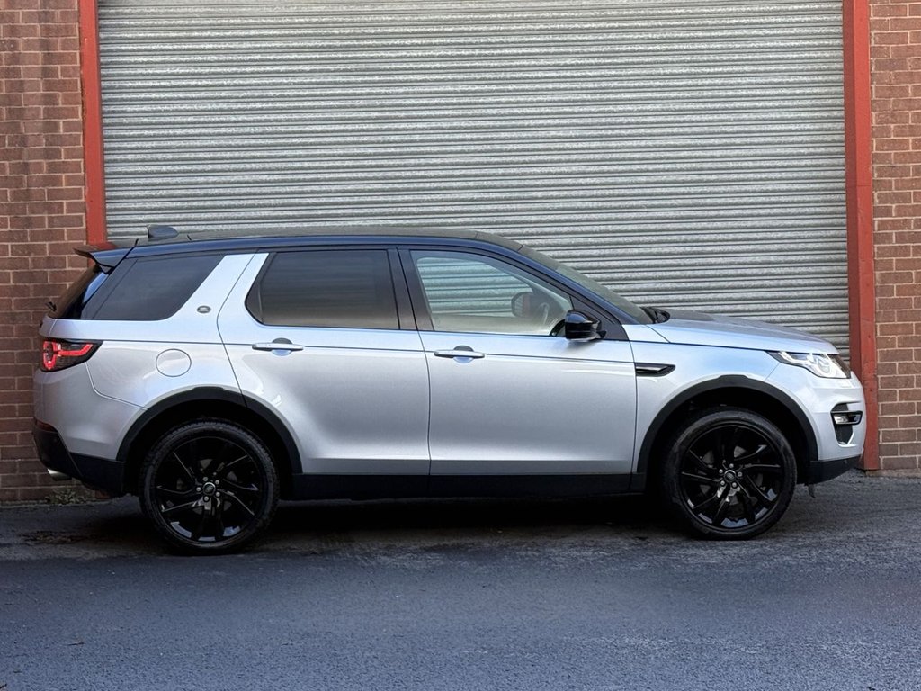 Used Land Rover Discovery Sport 2017 for sale - 76698194: Photo 8