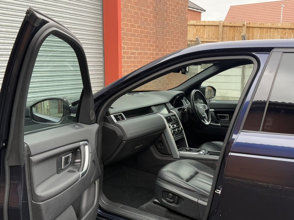 Used Land Rover Discovery Sport 2016 for sale - 76698361: Photo 13