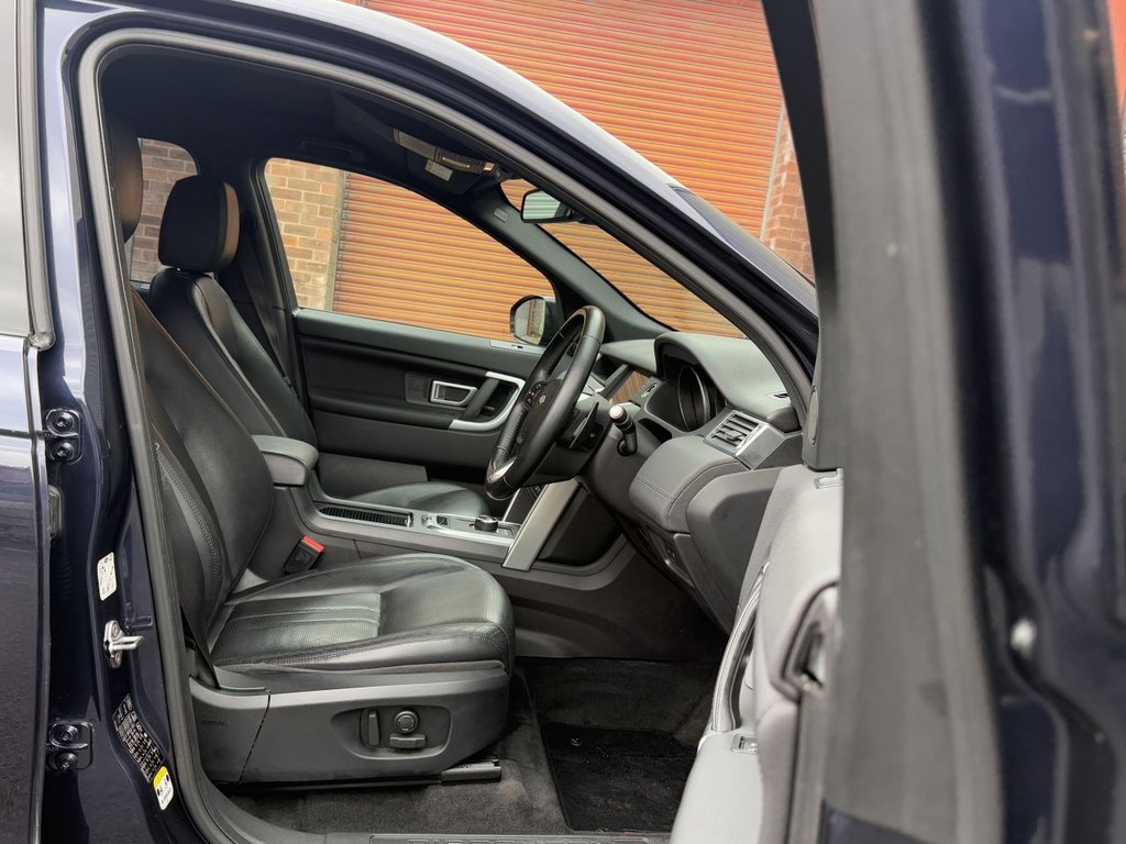 Used Land Rover Discovery Sport 2016 for sale - 76698361: Photo 15