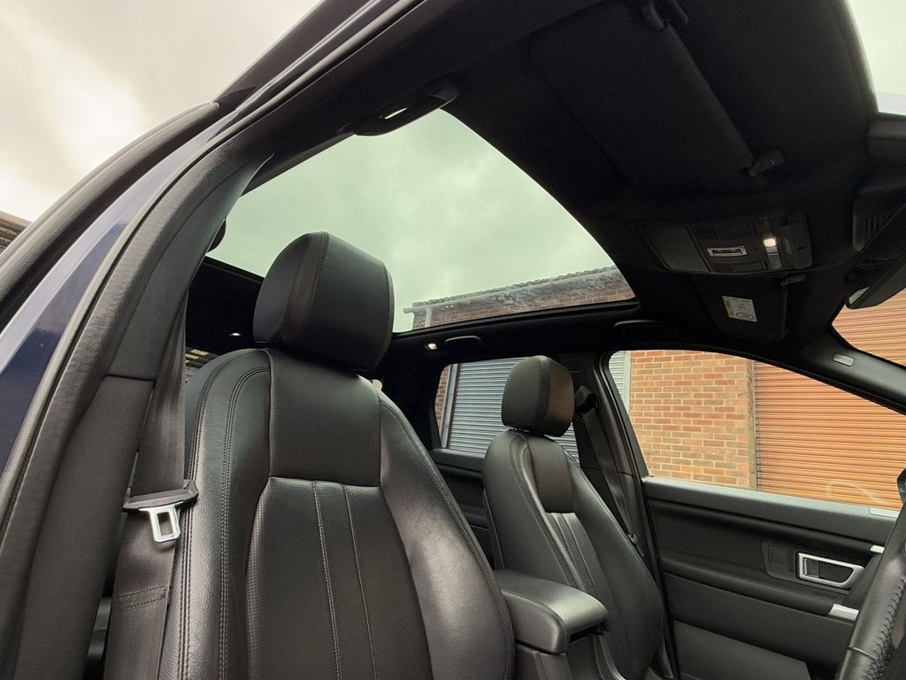 Used Land Rover Discovery Sport 2016 for sale - 76698361: Photo 32