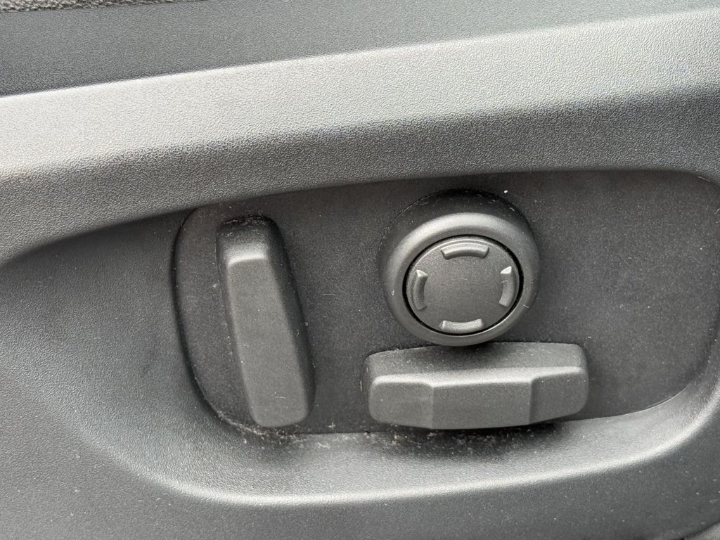 Used Land Rover Discovery Sport 2016 for sale - 76698361: Photo 35