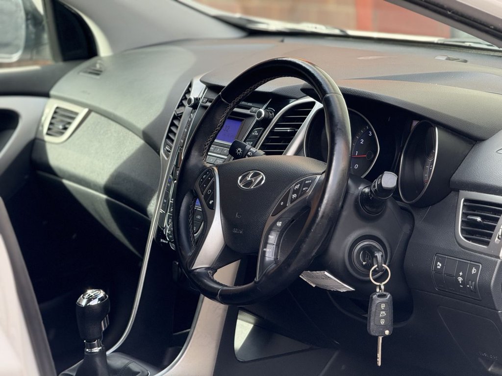 Used Hyundai i30 2013 for sale - 76698076: Photo 11