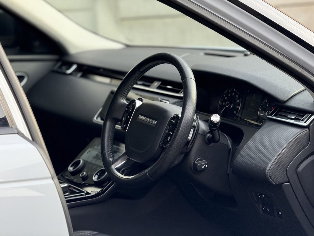 Used Land Rover Range Rover Velar 2017 for sale - 76711320: Photo 11