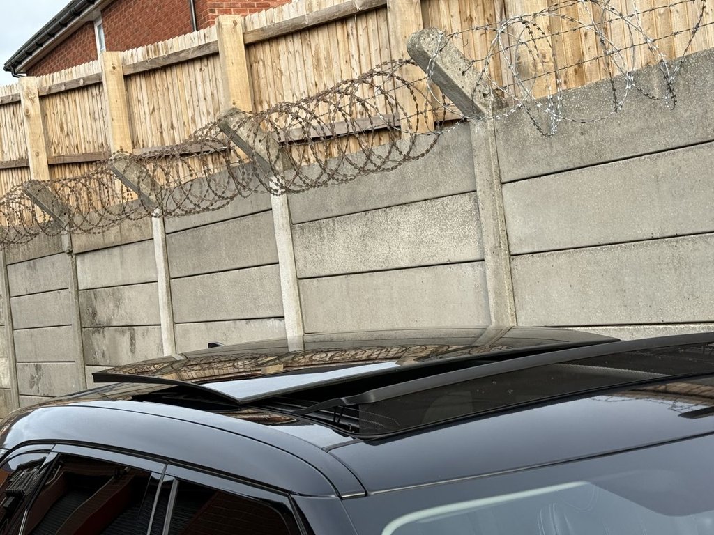 Used Land Rover Range Rover Velar 2017 for sale - 76711320: Photo 49