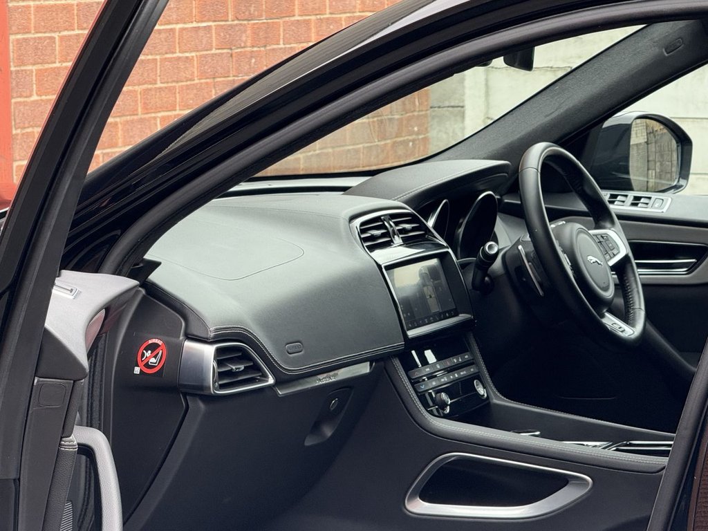 Used Jaguar F-Pace 2018 for sale - 76698145: Photo 20