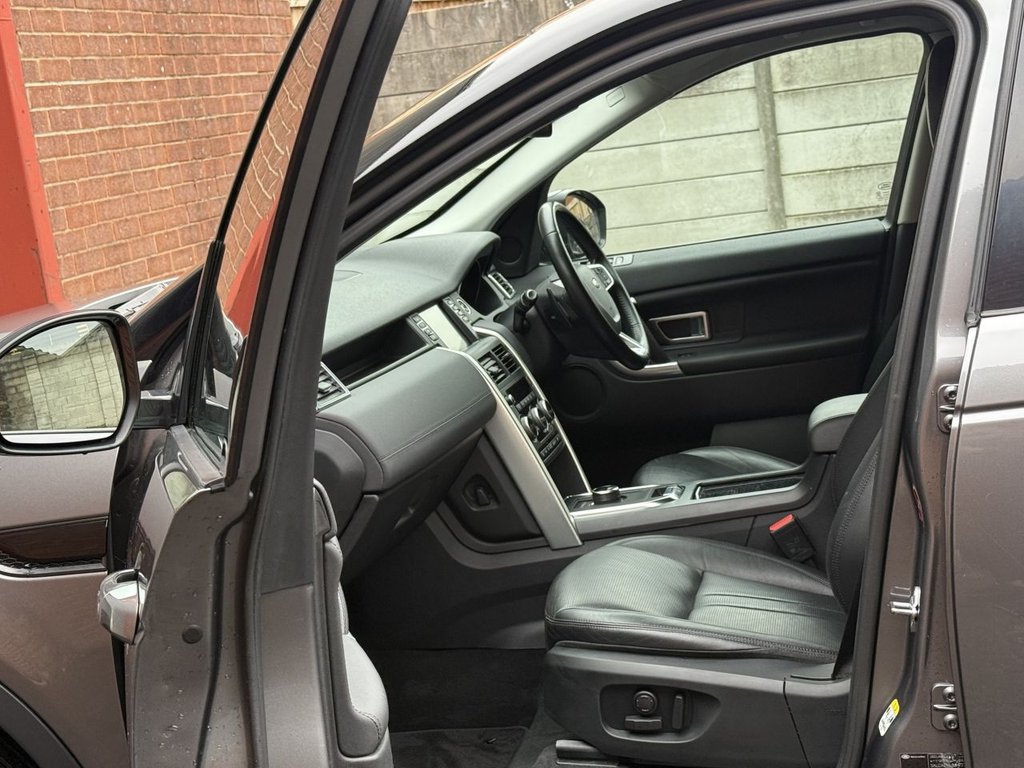 Used Land Rover Discovery Sport 2018 for sale - 76698178: Photo 13
