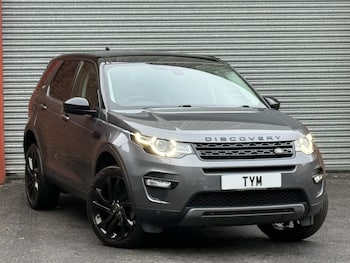 Used Land Rover Discovery Sport 2018 for sale - 76698178: Photo