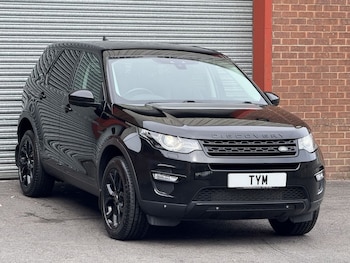 Used Land Rover Discovery Sport 2015 for sale - 79530916: Photo